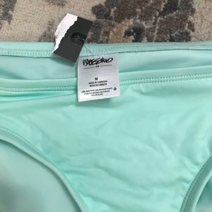 Mossimo Supply Co. Swim - NWT Mossimo Bikini Bottoms- Medium Mossimo Supply Co. Swim - NWT Mossimo Bikini Bottoms- Medium